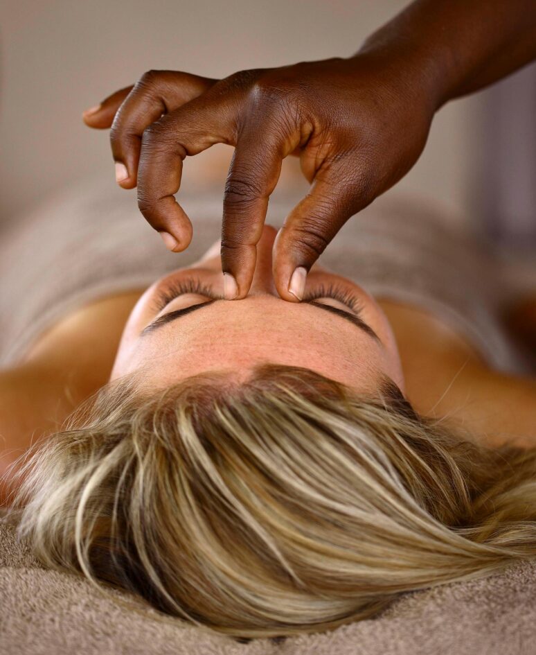 A women getting a facial